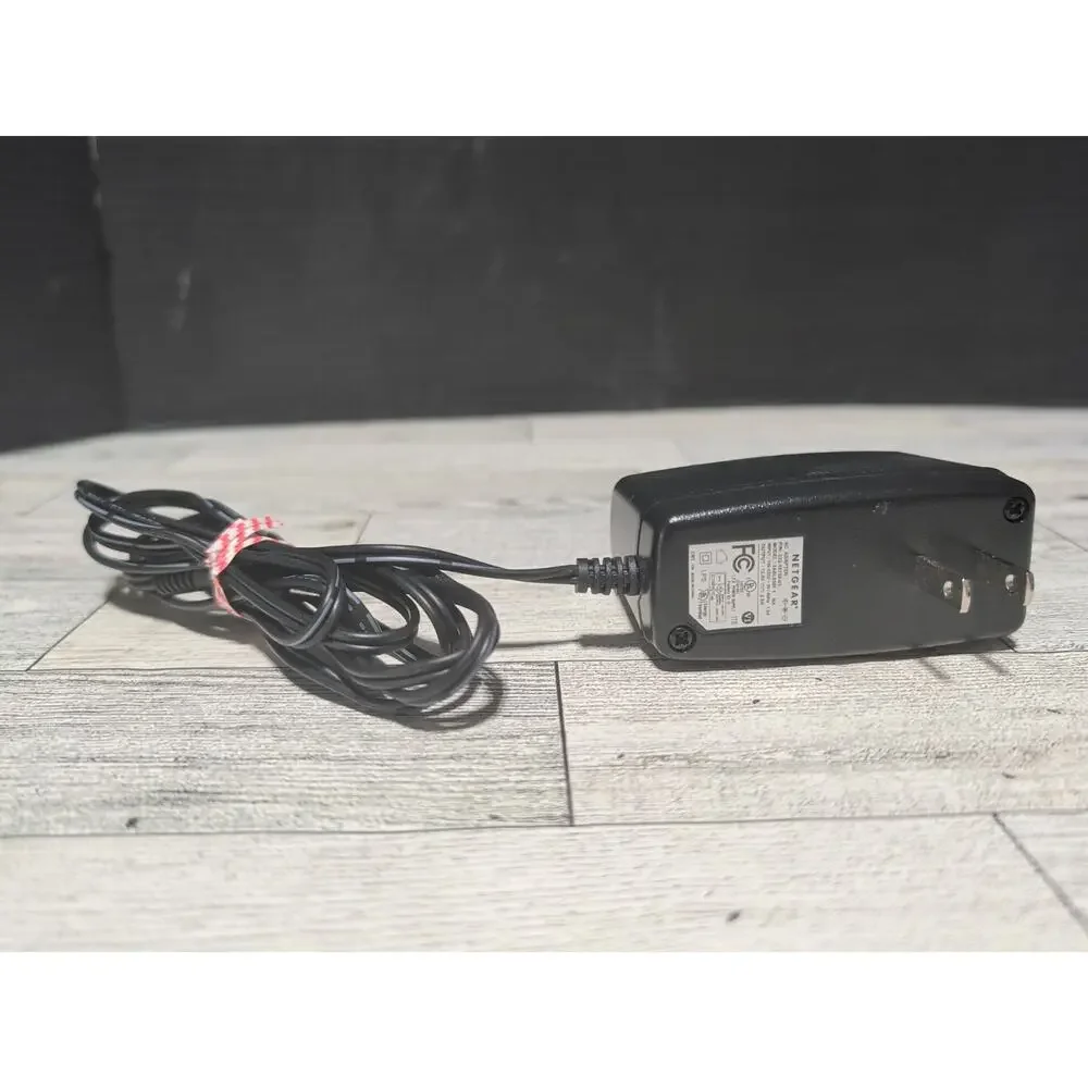 NETGEAR R6400 AC1750 Smart WiFi Router Wireless Router With Power Cord - Picture 2 of 12